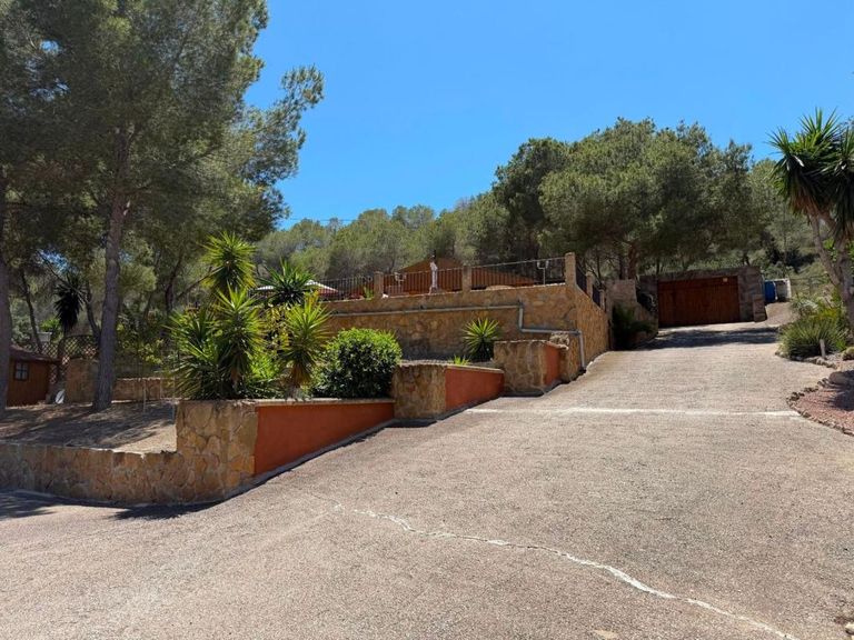 Property thumbnail 1