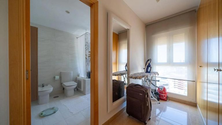 Property thumbnail 11