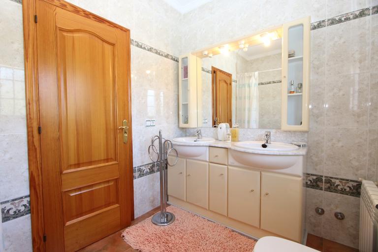 Property thumbnail 11