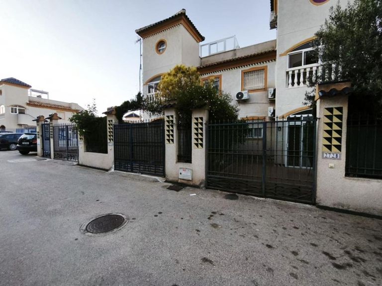 Property thumbnail 11