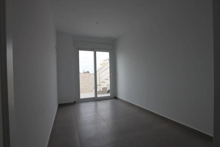 Property thumbnail 30