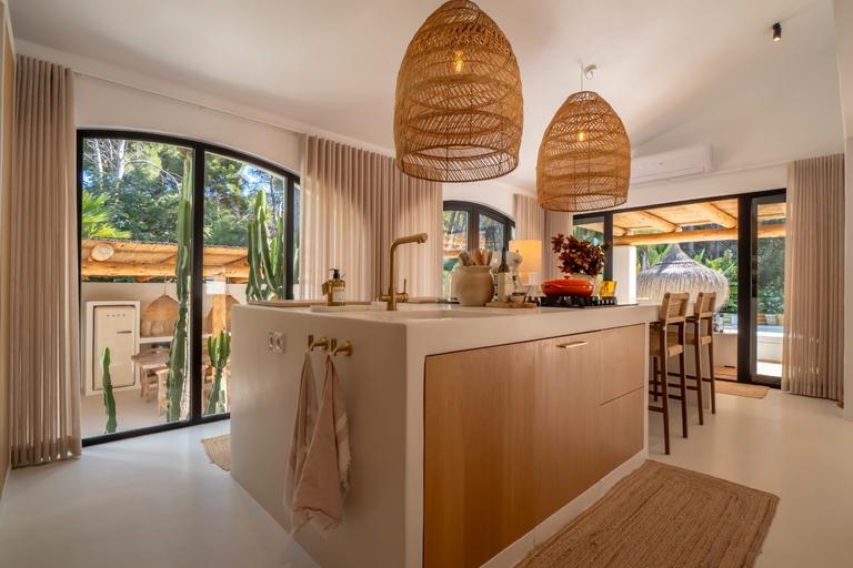Property thumbnail 11