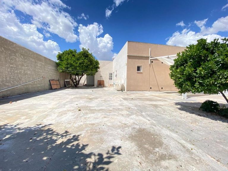 Property thumbnail 6