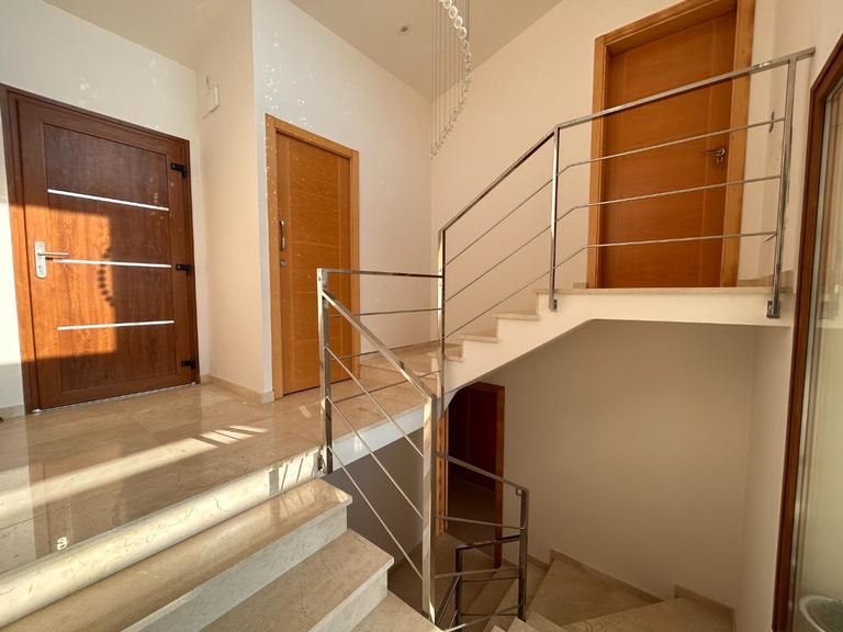 Property thumbnail 16
