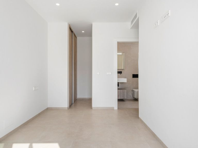 Property thumbnail 19