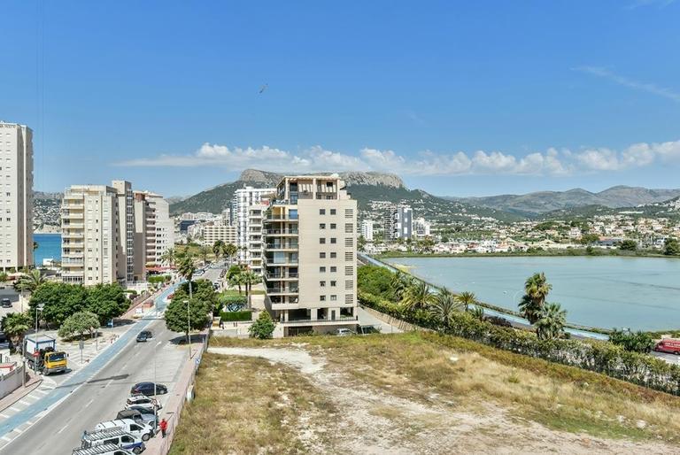 Property thumbnail 2