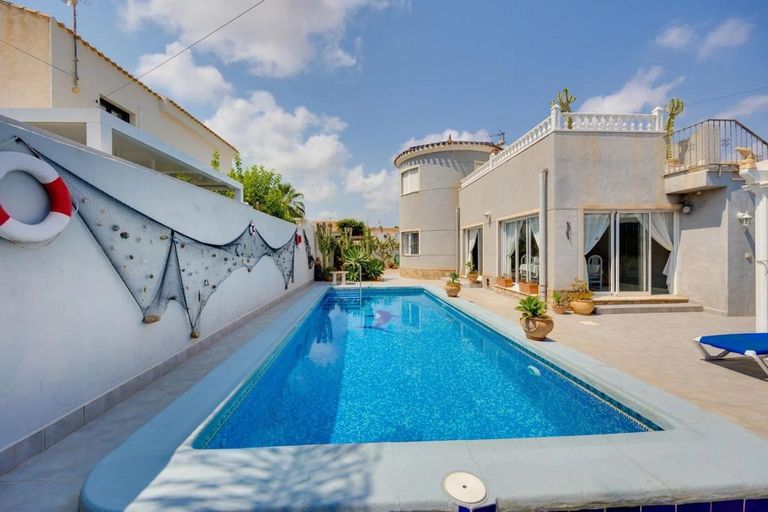 Property thumbnail 1