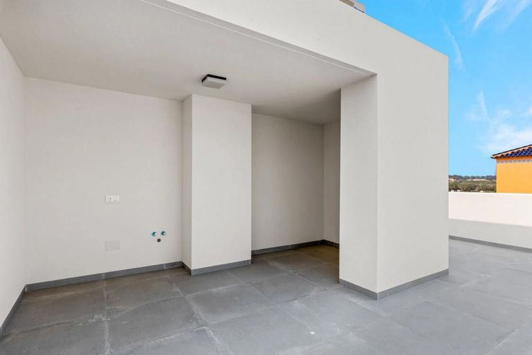 Property thumbnail 14