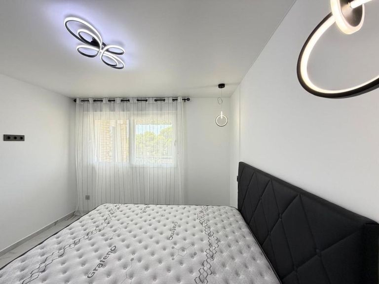 Property thumbnail 24