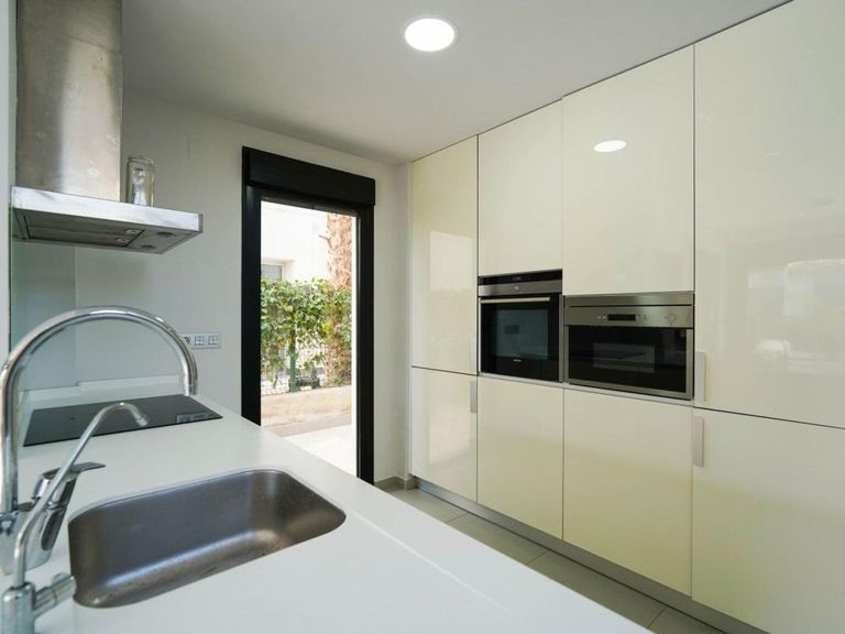 Property thumbnail 13