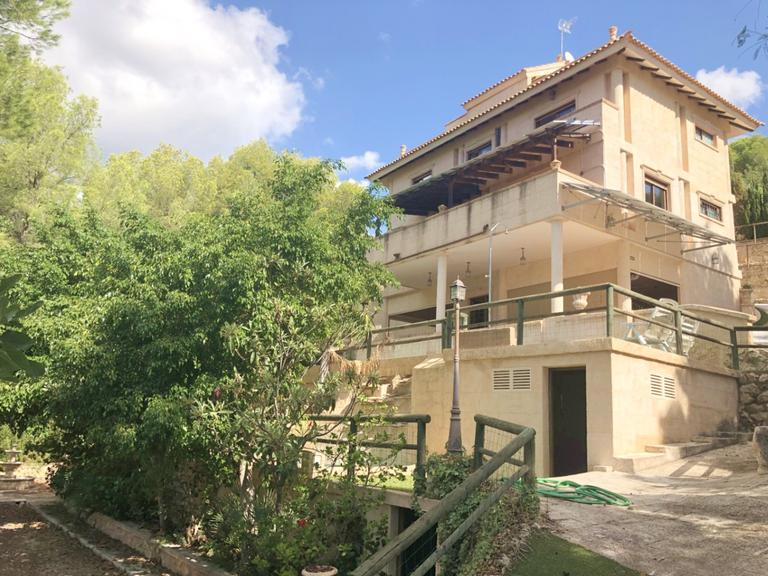 Property thumbnail 6