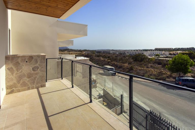 Property thumbnail 12