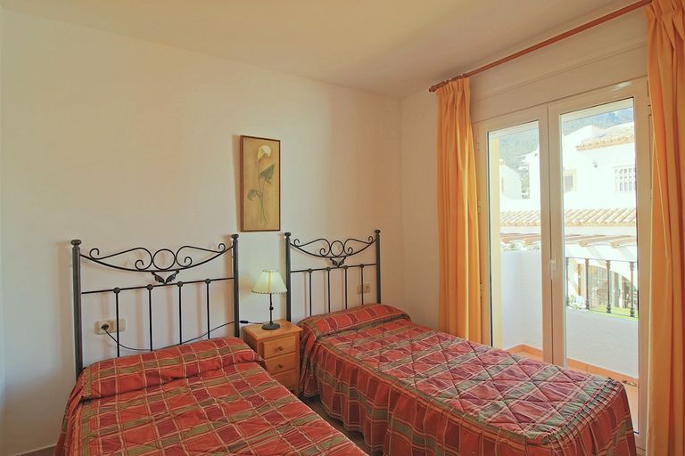 Property thumbnail 11