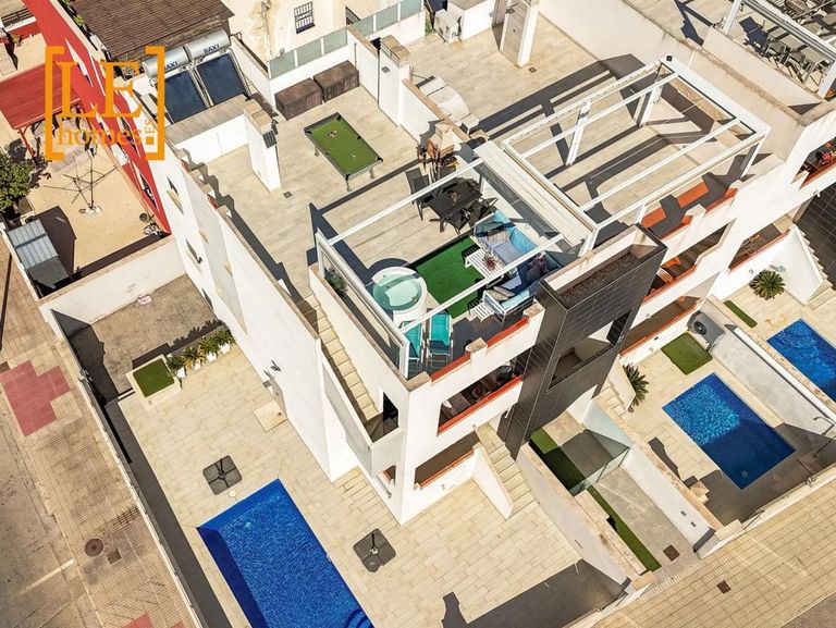 Property thumbnail 1
