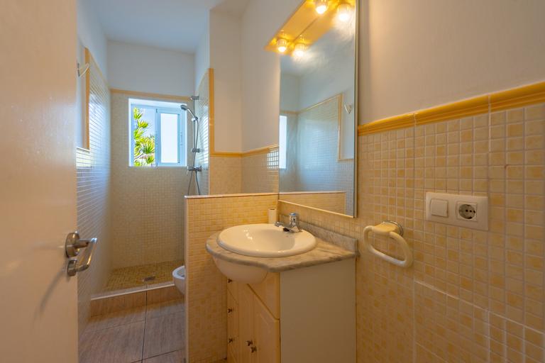 Property thumbnail 23