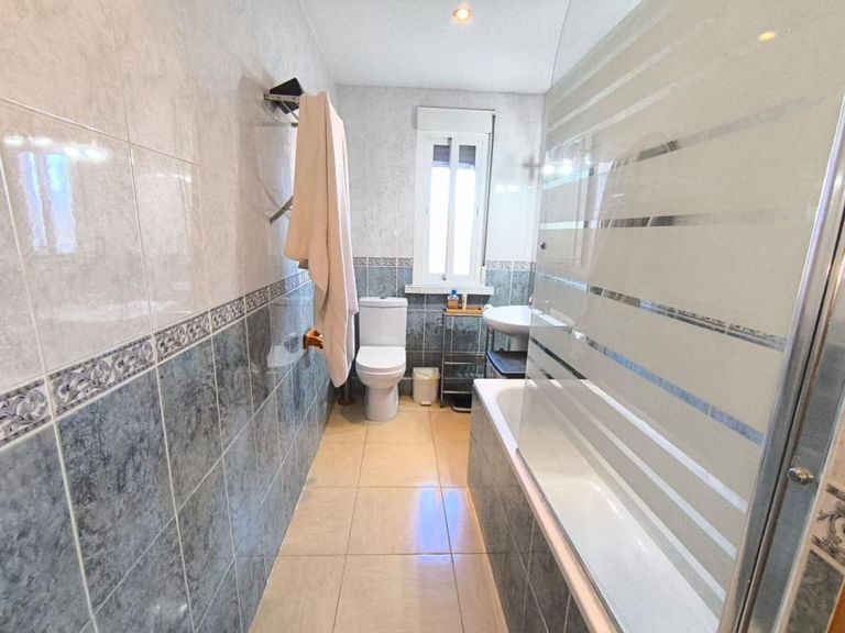 Property thumbnail 17