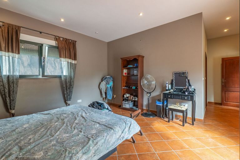 Property thumbnail 40