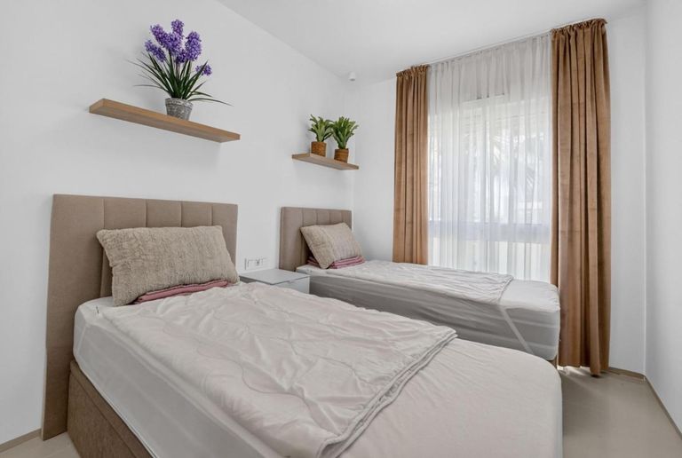 Property thumbnail 15