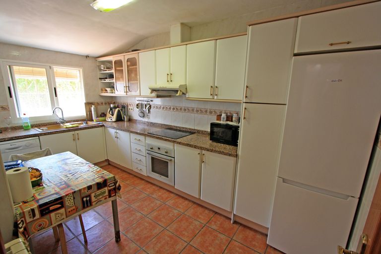 Property thumbnail 4
