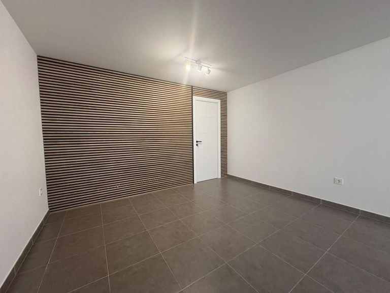 Property thumbnail 28
