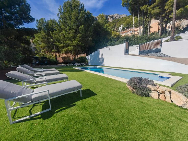 Property thumbnail 1