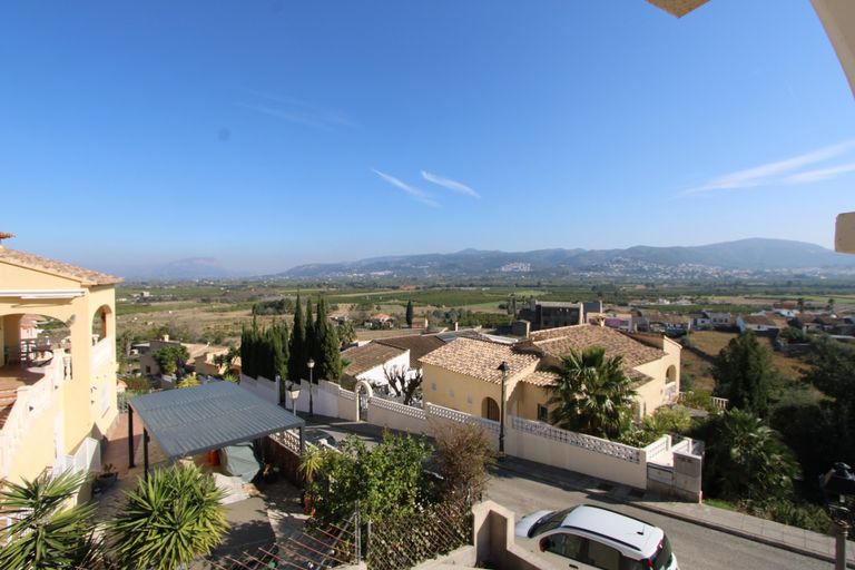 Property thumbnail 11