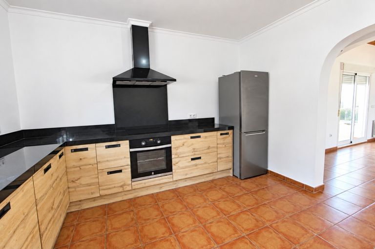 Property thumbnail 11