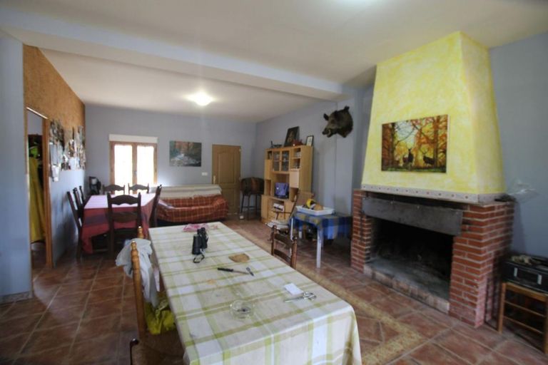 Property thumbnail 3