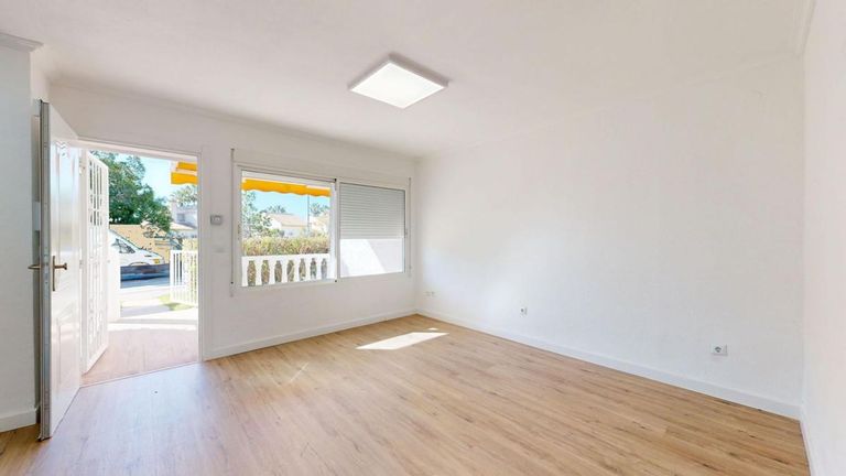Property thumbnail 7