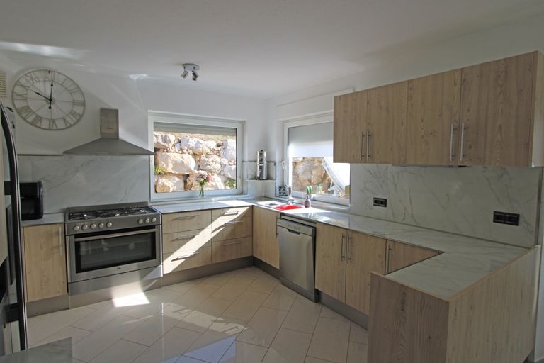 Property thumbnail 34