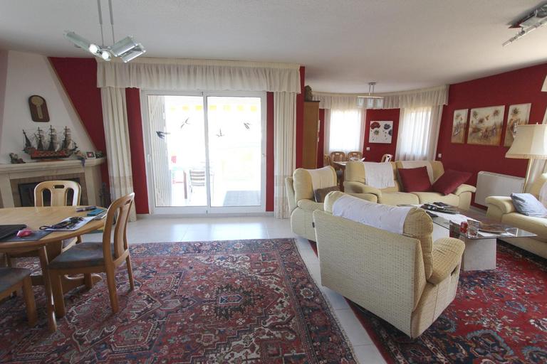 Property thumbnail 6
