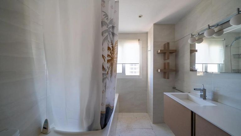 Property thumbnail 12