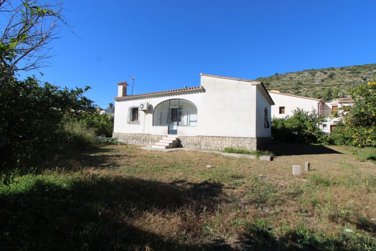 Property thumbnail 2