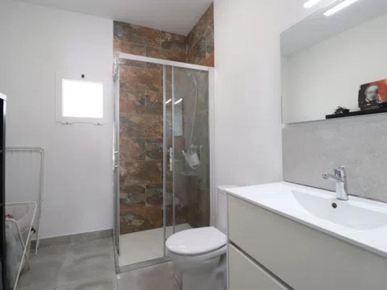 Property thumbnail 12