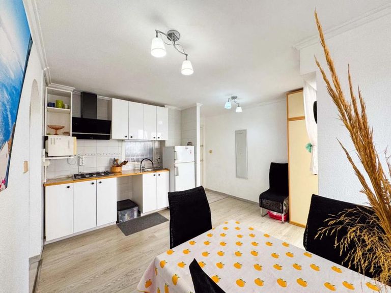 Property thumbnail 4