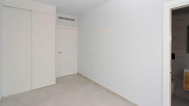 Property thumbnail 18