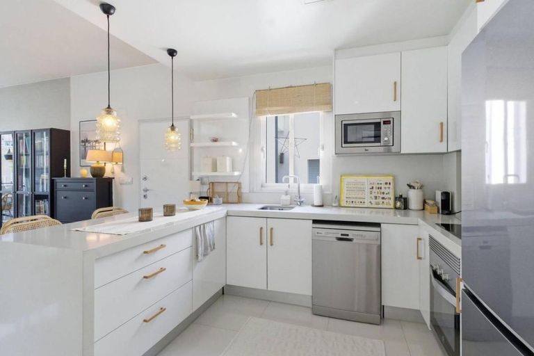 Property thumbnail 10