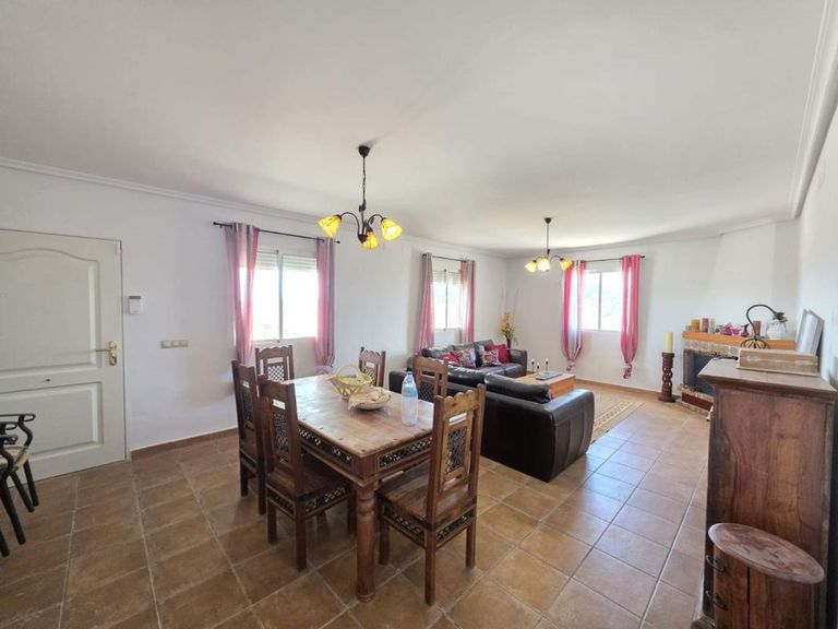 Property thumbnail 8