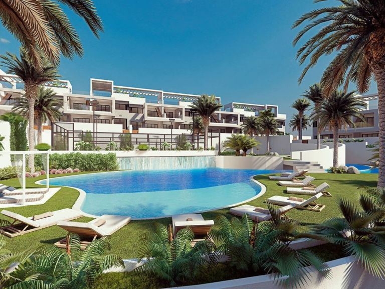 2 bedroom House / Villa in Costa Blanca, Costa Blanca - Property VC326515OB