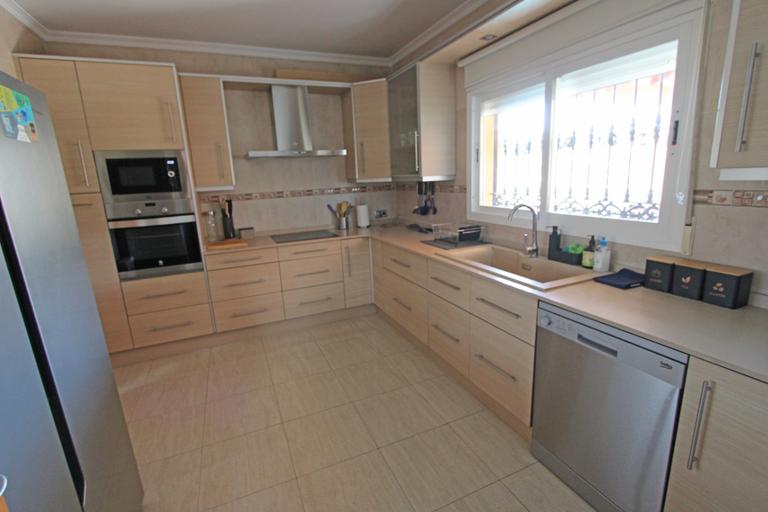 Property thumbnail 13