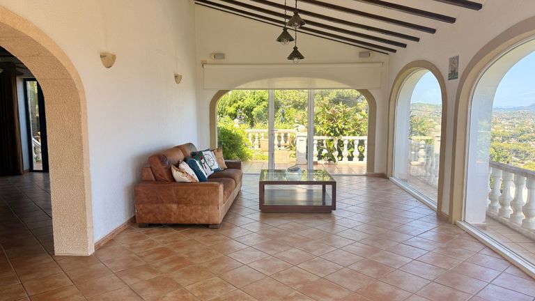 Property thumbnail 12