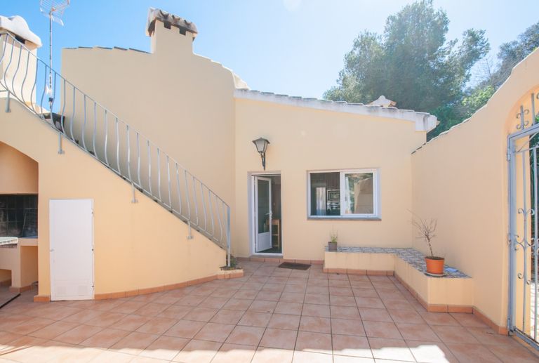 Property thumbnail 8