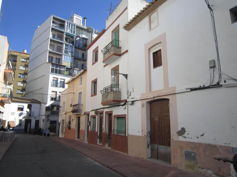 Property thumbnail 3