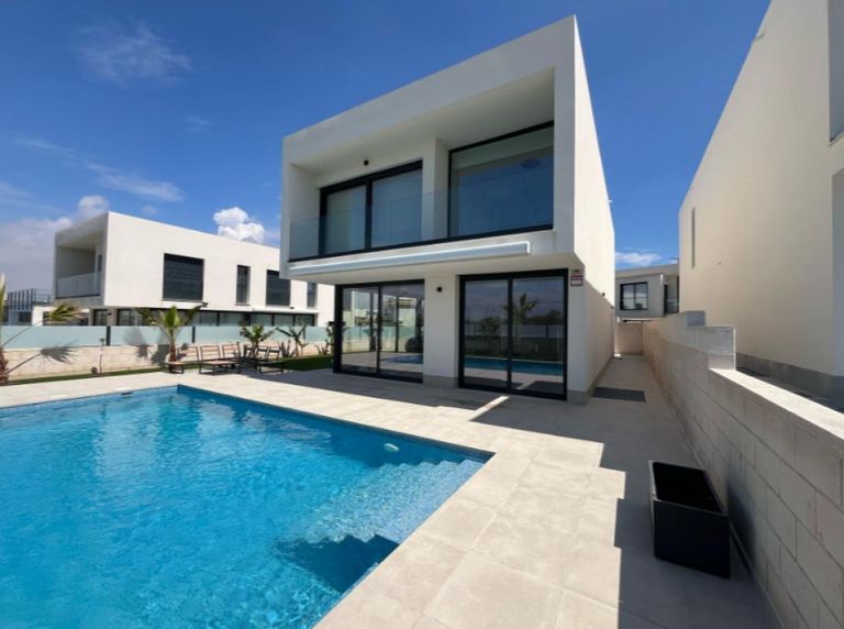 Property thumbnail 1