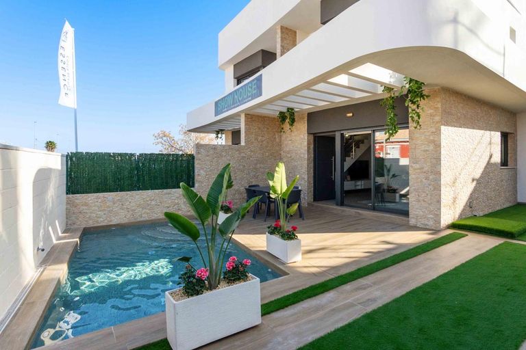Property thumbnail 1