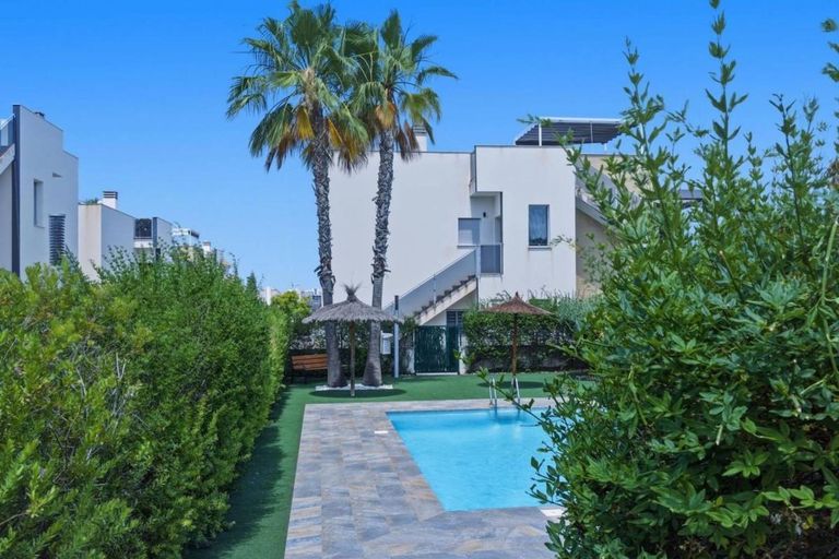 Property thumbnail 25