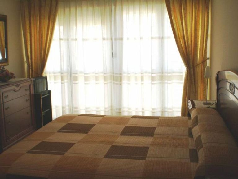 Property thumbnail 6