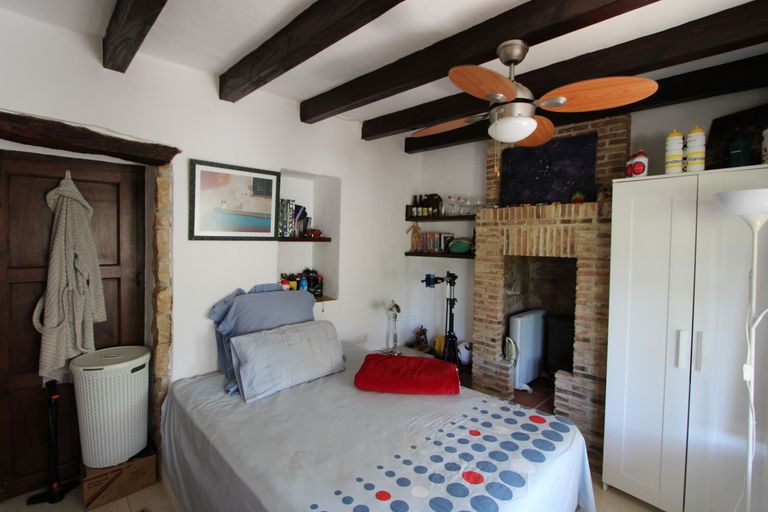 Property thumbnail 24