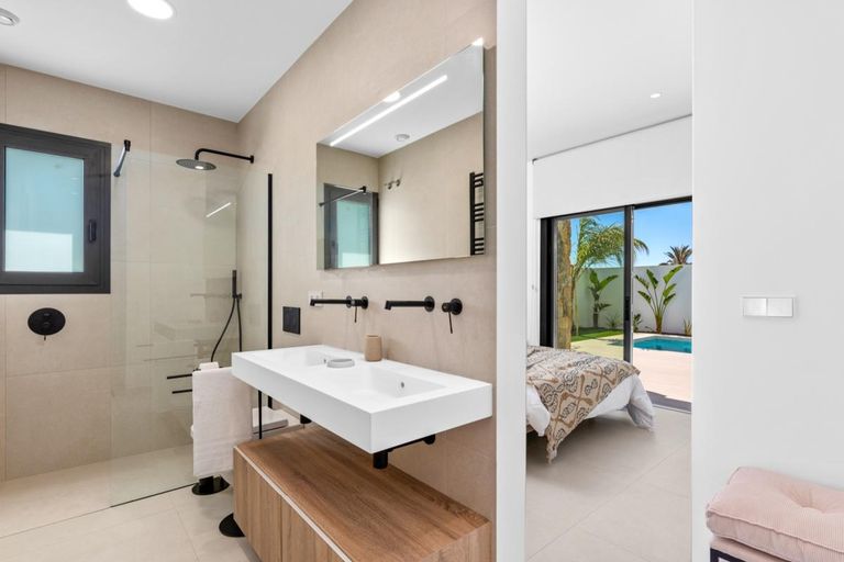 Property thumbnail 33