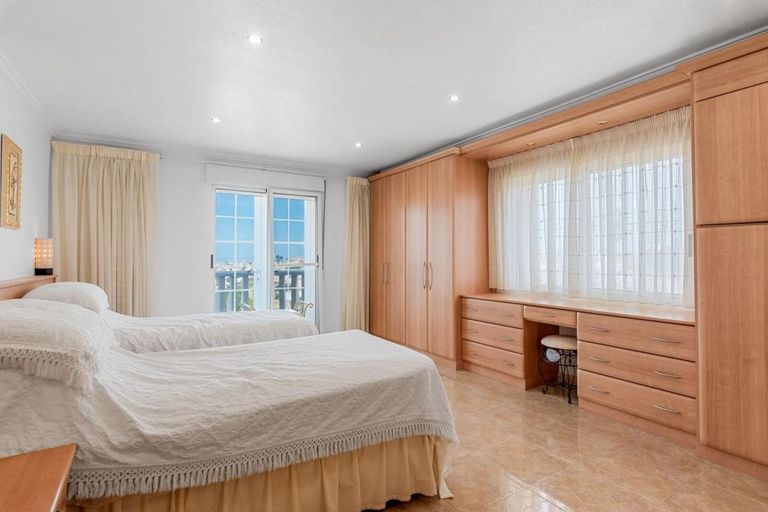 Property thumbnail 30